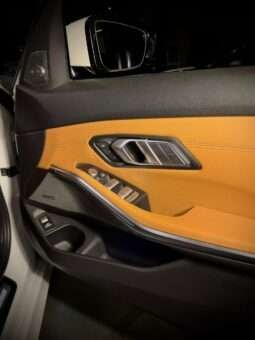 
										BMW 330Li M Sport Limousine full									