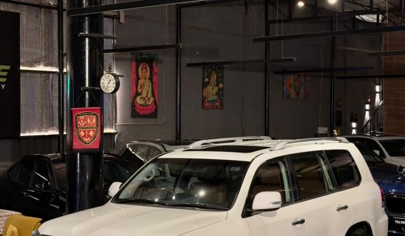 
								Toyota Land Cruiser LC200 full									