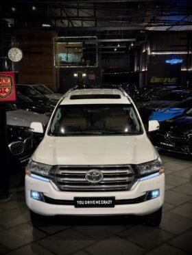 Toyota Land Cruiser LC200