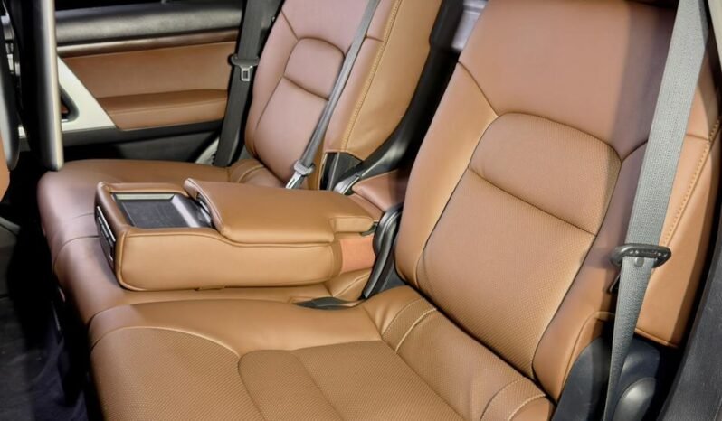 
								Toyota Land Cruiser LC200 full									