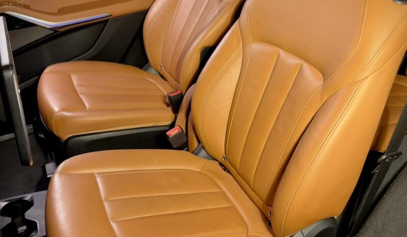 
								BMW X7 xDrive40i M Sport full									