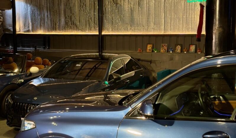 
								BMW X7 xDrive40i M Sport full									