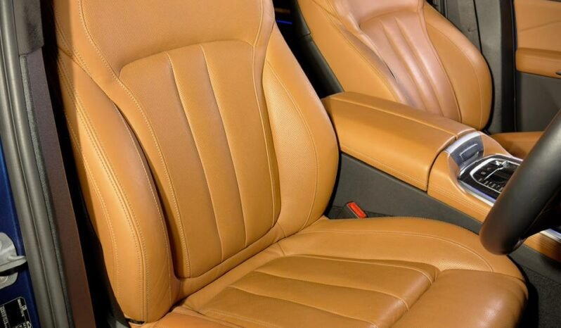 
								BMW X7 xDrive40i M Sport full									