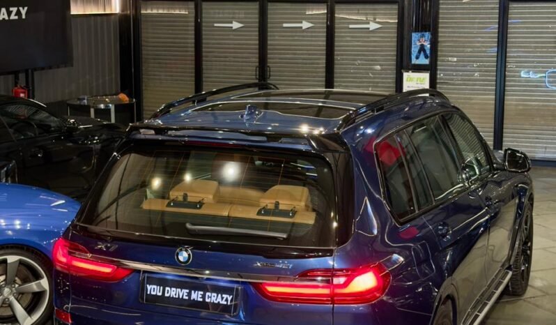 
								BMW X7 xDrive40i M Sport full									