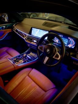 
										BMW X7 xDrive40i M Sport full									