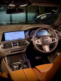 
										BMW X7 xDrive40i M Sport full									