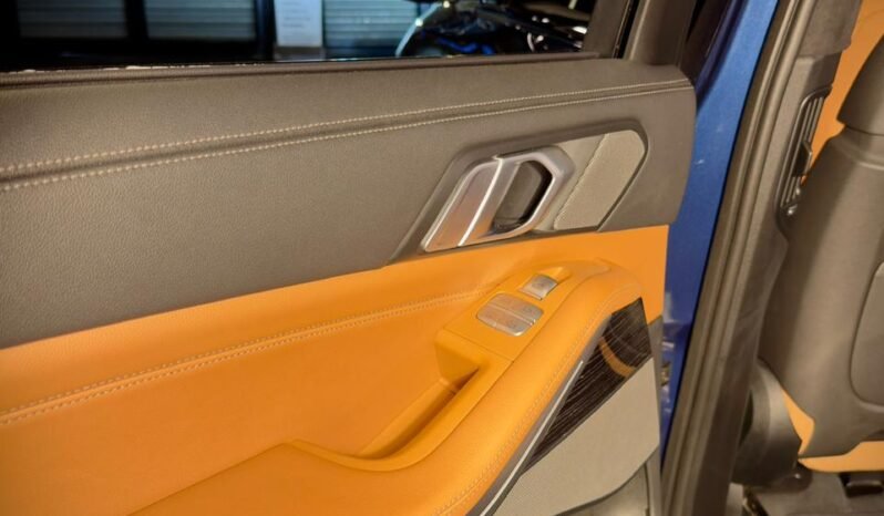 
								BMW X7 xDrive40i M Sport full									