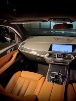 
										BMW X7 xDrive40i M Sport full									