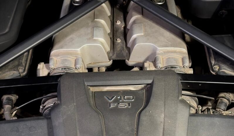 
								Audi R8 V10 Plus Coupe full									