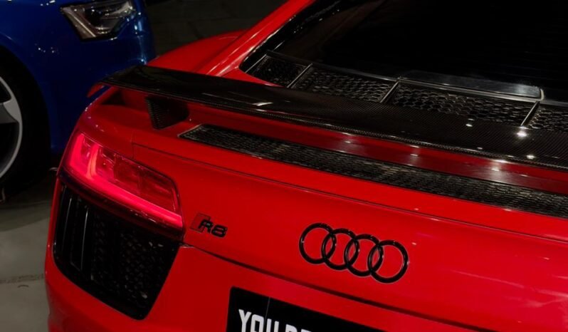 
								Audi R8 V10 Plus Coupe full									