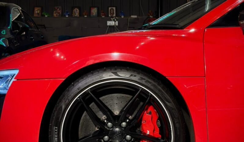 
								Audi R8 V10 Plus Coupe full									