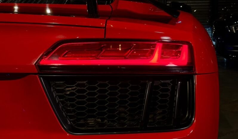 
								Audi R8 V10 Plus Coupe full									