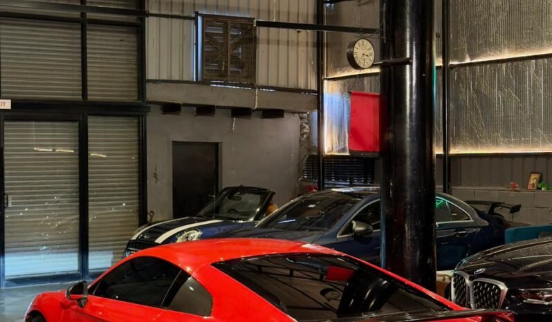 
								Audi R8 V10 Plus Coupe full									