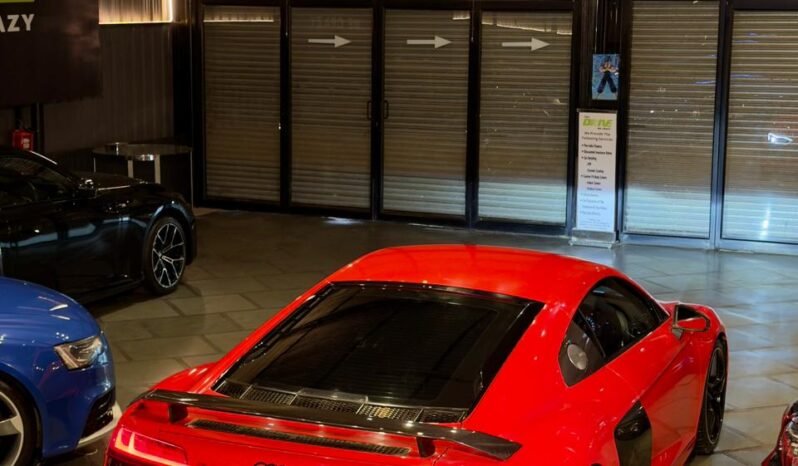 
								Audi R8 V10 Plus Coupe full									