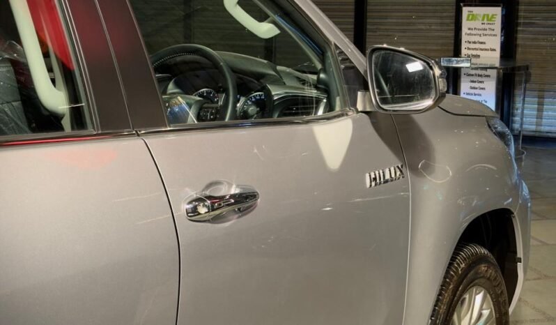 
								Toyota Hilux High AT 2024 (Brand New Condition) full									