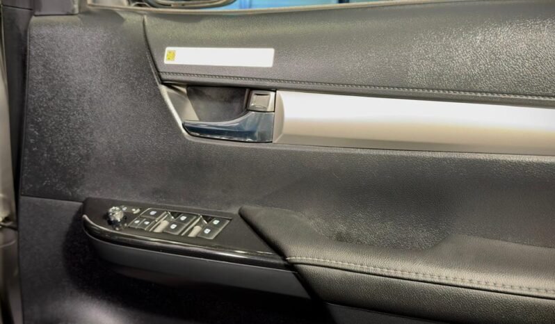 
								Toyota Hilux High AT 2024 (Brand New Condition) full									