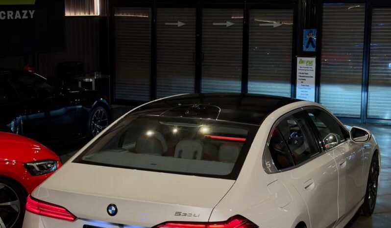 
								BMW 530Li MSport full									