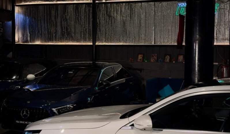 
								BMW 530Li MSport full									