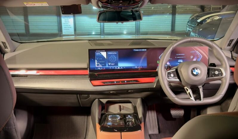 
								BMW 530Li MSport full									