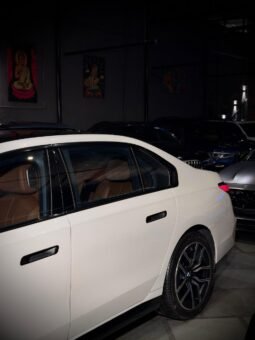 
										BMW 740i M Sport full									