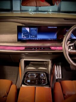 
										BMW 740i M Sport full									