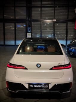 
										BMW 740i M Sport full									