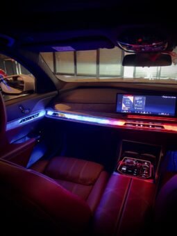 
										BMW 740i M Sport full									