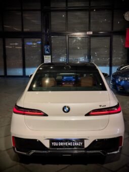 
										BMW 740i M Sport full									