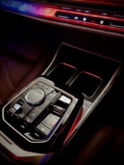 
										BMW 740i M Sport full									