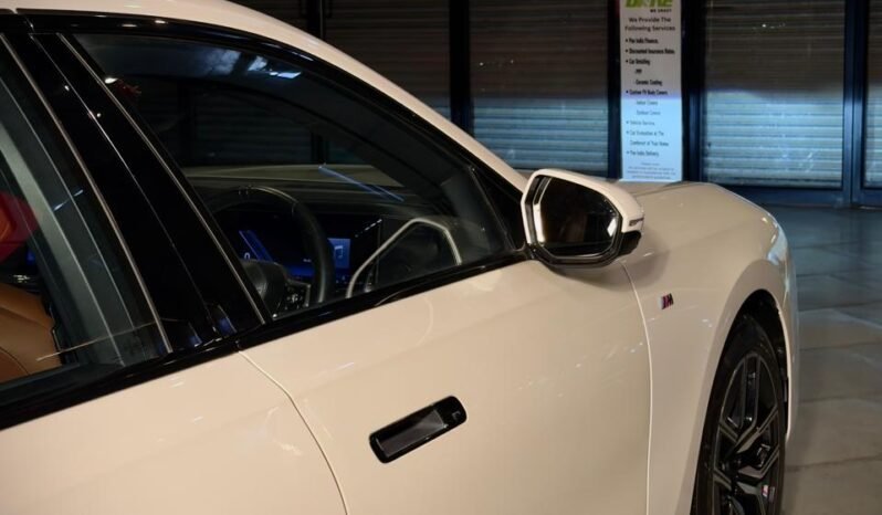 
								BMW 740i M Sport full									