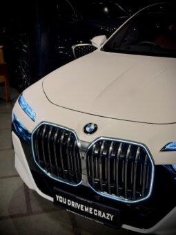 
										BMW 740i M Sport full									