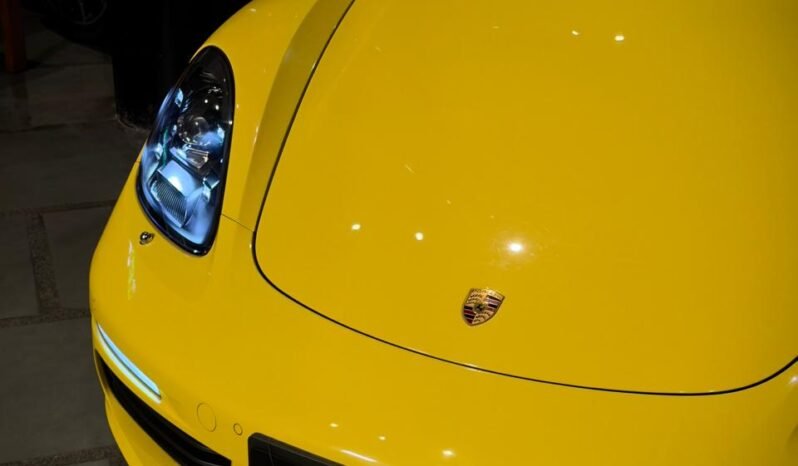 
								Porsche 718 Boxster full									