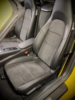 
										Porsche 718 Boxster full									