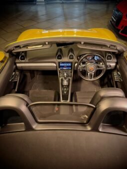 
										Porsche 718 Boxster full									