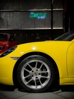 
										Porsche 718 Boxster full									