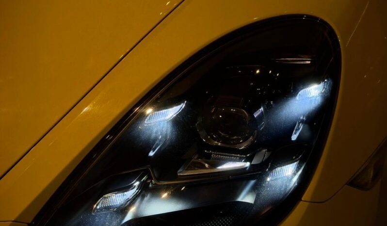 
								Porsche 718 Boxster full									