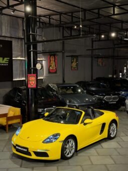 
										Porsche 718 Boxster full									