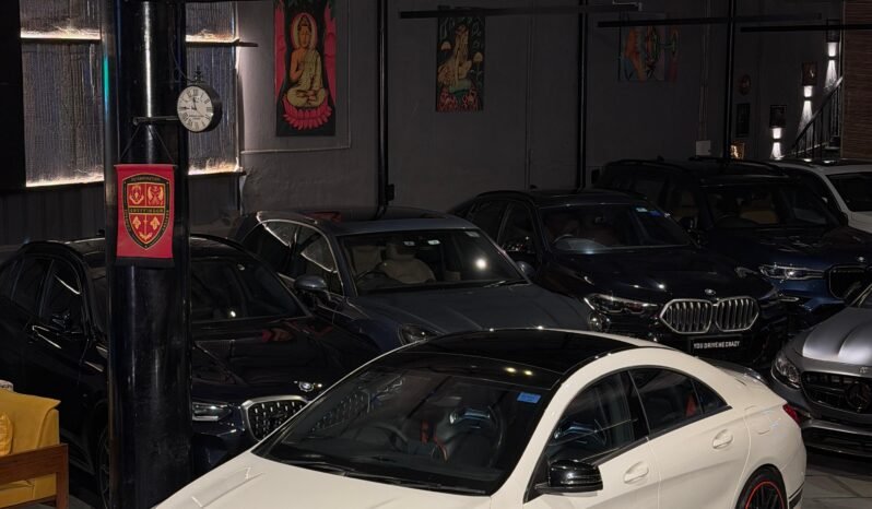 
								Mercedes-Benz CLA 45 AMG full									