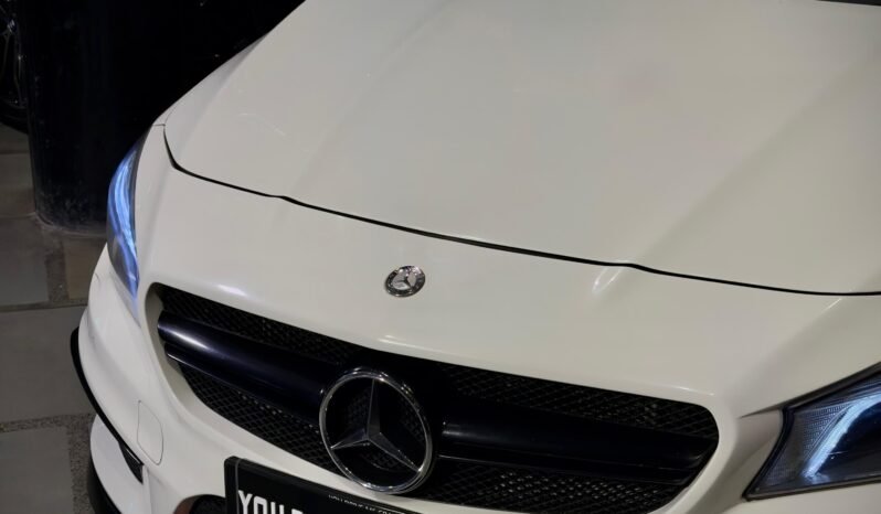 
								Mercedes-Benz CLA 45 AMG full									