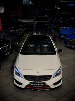 
										Mercedes-Benz CLA 45 AMG full									