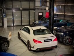
										Mercedes-Benz CLA 45 AMG full									