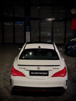 
										Mercedes-Benz CLA 45 AMG full									