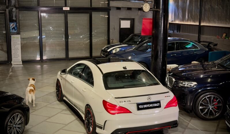 
								Mercedes-Benz CLA 45 AMG full									
