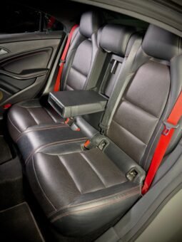 
										Mercedes-Benz CLA 45 AMG full									