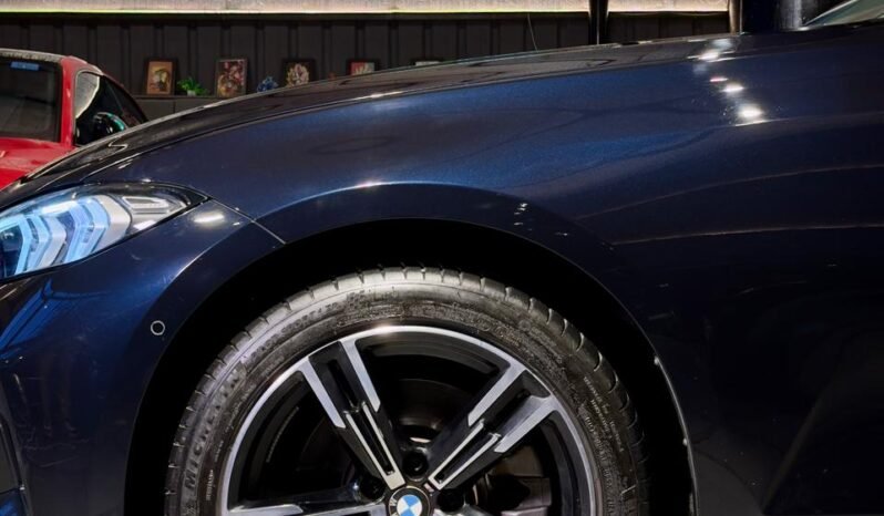 
								BMW 330Li M Sport LCI full									