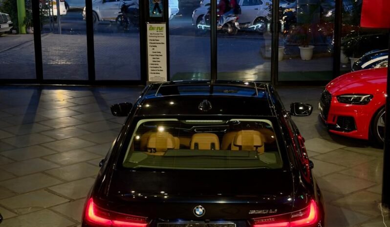 
								BMW 330Li M Sport LCI full									