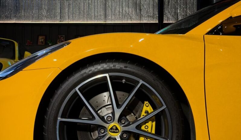 
								Lotus Emira First Edition I4 full									