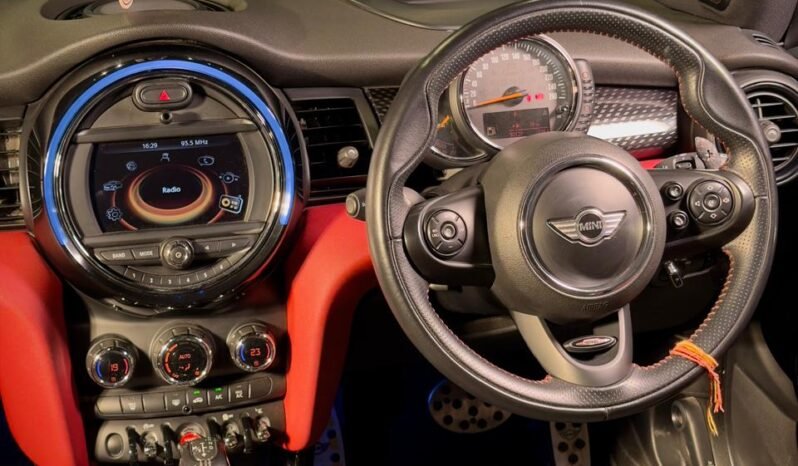 
								Mini Cooper S — JCW Tuned full									