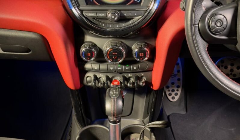 
								Mini Cooper S — JCW Tuned full									