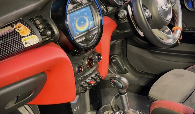 
								Mini Cooper S — JCW Tuned full									